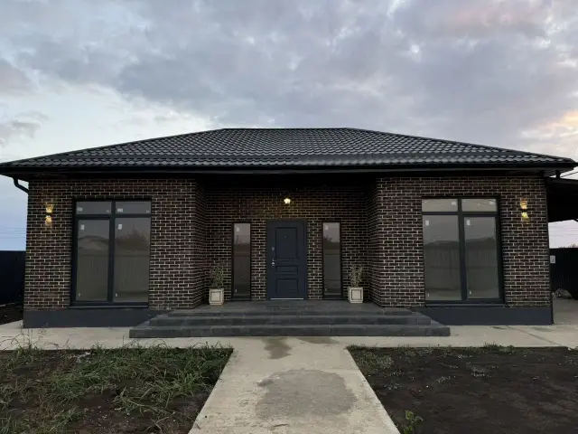 Проект одноэтажного дома 150 м² с гаражом под ключ в Магнитогорске — Премиум-150